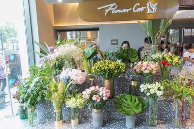 奈雪の茶跨界開花店 茶香與花語的浪漫邂逅